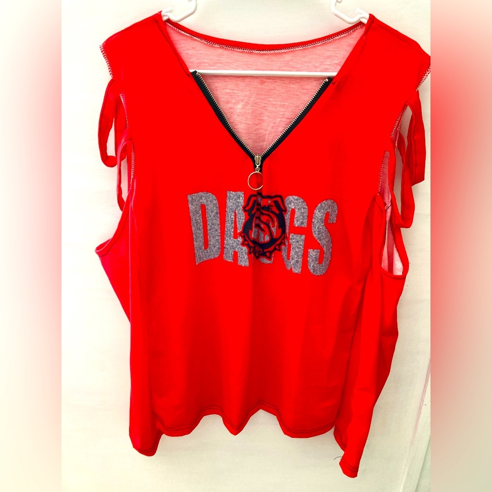 Georgia bulldogs top